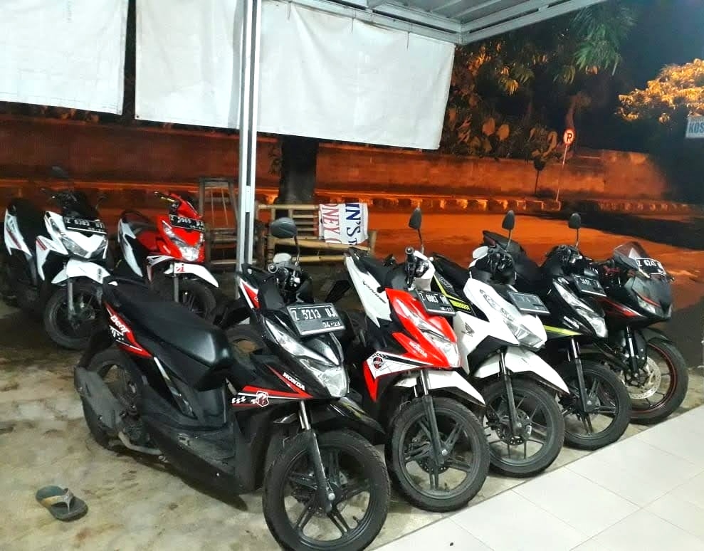 Sewa motor (pantai barat) – Ayo Hiling!